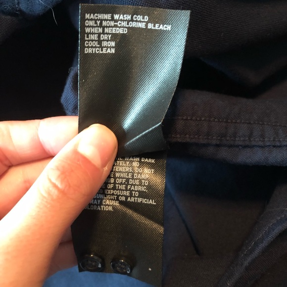 Uniqlo slim fit navy button down - Picture 4 of 10